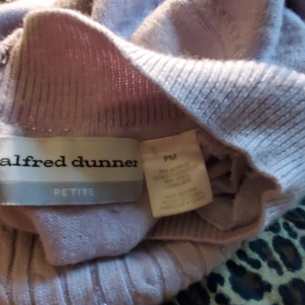 Top - Picture 4 of 4